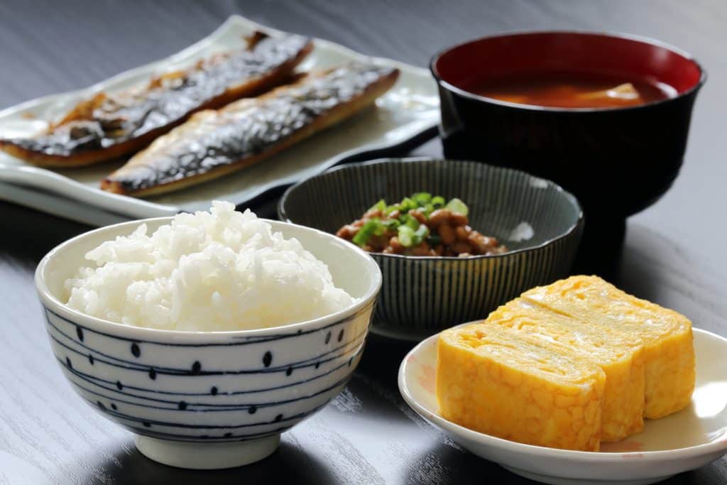 exemple de petit déjeuner japonais