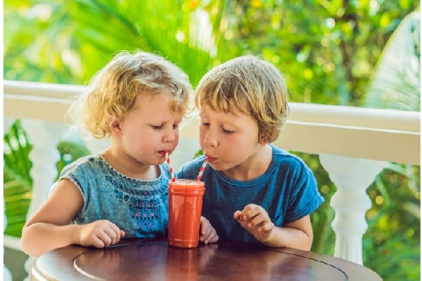 jus de fruits bons pour les enfants