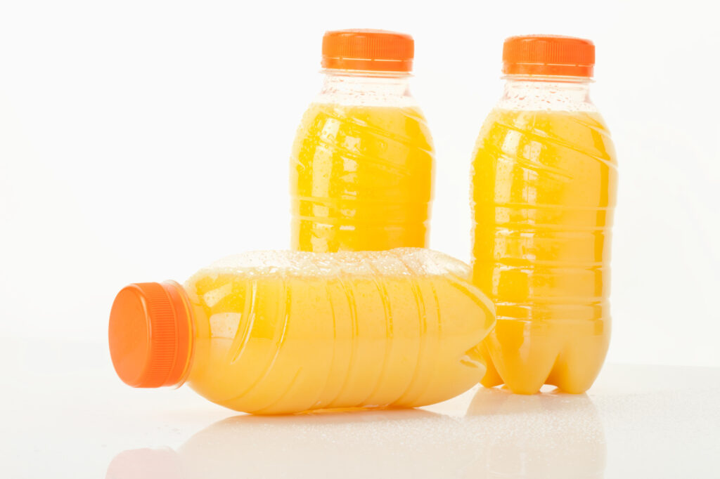 les jus de fruits en bouteille : des emballages très performants pour la qualité des produits et leur sécurité sanitaire.